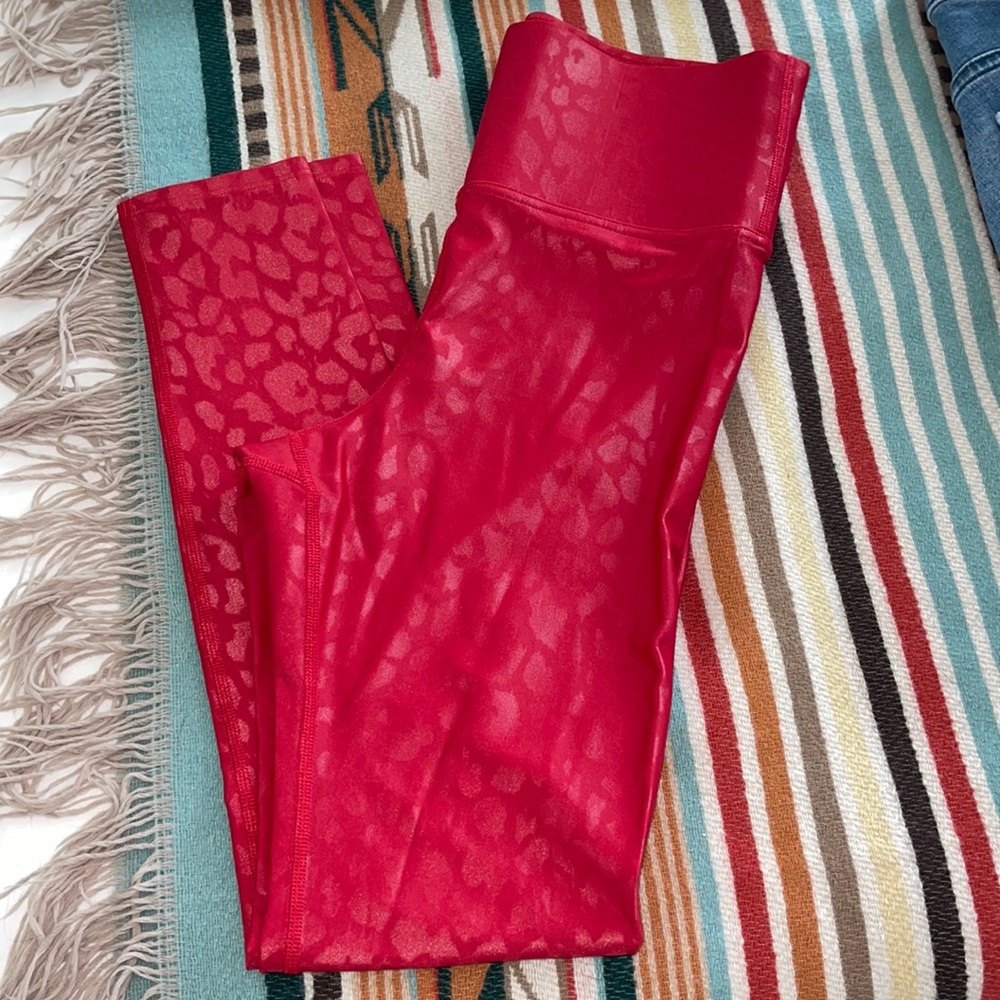 Carbon 38 High Rise 7/8 Legging in Leopard Takara Shine